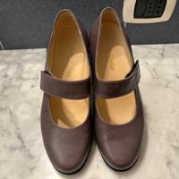 Scarpe in pelle con cinturino Comodaidea n. 38