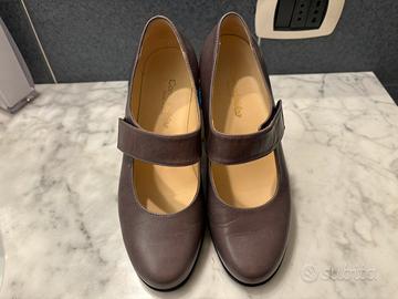 Scarpe in pelle con cinturino Comodaidea n. 38