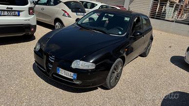 Alfa Romeo 147 1.9 JTD (115 CV) cat 5p. Distinctiv