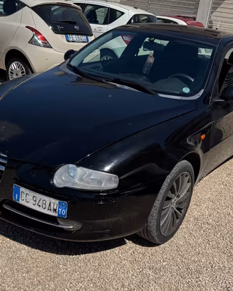 Alfa Romeo 147 1.9 JTD (115 CV) cat 5p. Distinctiv