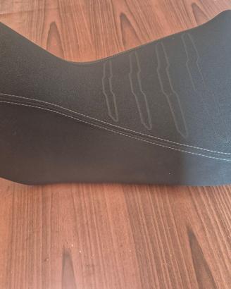 Sella Moto Stelvio V100 altezza normale riscaldata