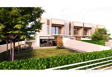 Villetta a schiera di 203 m² con 3 locali e box au