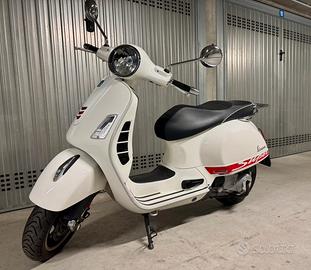 Vespa GTS 300 Super ABS