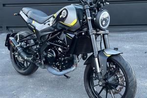 Benelli leoncino 250 special 2024 solo 2800 km