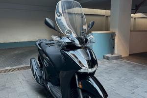 Sh 350 Honda anno 2025 nero