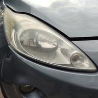 Proiettore destro FORD KA del 2009