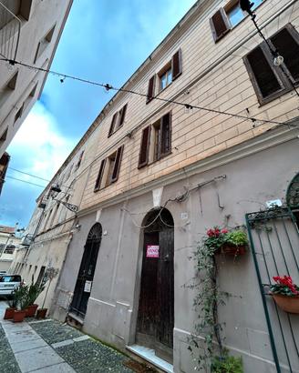 Ampia Mansarda di Civile Abitazione