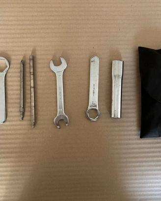 Suzuky 1100 katana borsa attrezzi kit