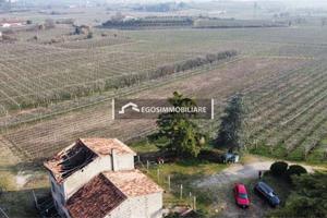 Terreno di 70000 m² a Sona