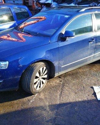 Volkswagen Passat Variant 3C per ricambi