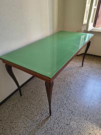 Tavolo da ritirare di persona