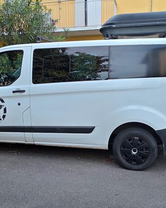 Ford Transit Custom Camperizzato 6 Posti Euro 6