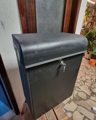 cassetta postale per pacchi