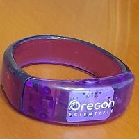 Braccialetto a LED Lampeggiante Oregon Scientific.