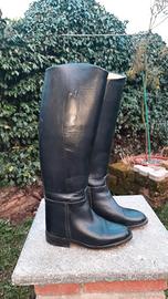 stivali da equitazione in pelle e cuoio