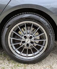 Cerchioni in lega TOORA gomme Pirelli 4 stagioni