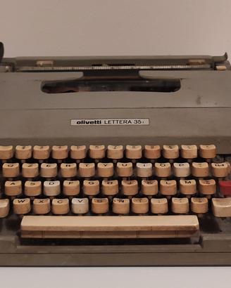 Macchina da scrivere Olivetti Lettera 35A