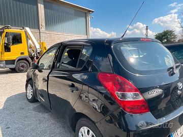HYUNDAI I20 G4LA 1.2 RICAMBI