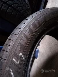 Gomme auto 235/50r19