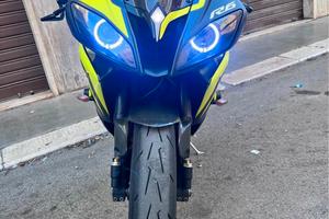 R6 anno 08 livrea unica 