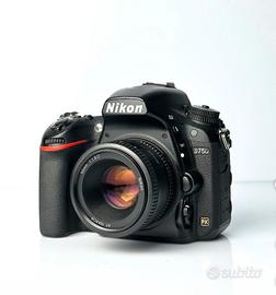 Nikon D750 +35mm1.8 e altri (come nuova)