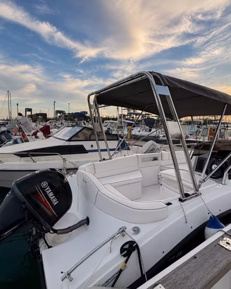 Marinello 18 Eden Grey Line con Yamaha 40/70
