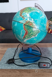 mappamondo vintage retro illuminato
