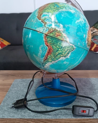 mappamondo vintage retro illuminato