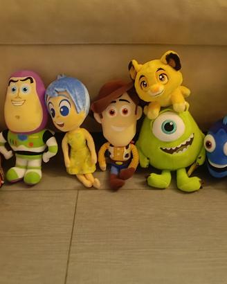 Lotto peluche disney/pixar