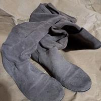 Stivaletti scamosciati, grigio, comodi t. 37