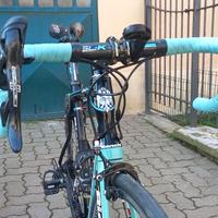 bici da corsa bianchi 
