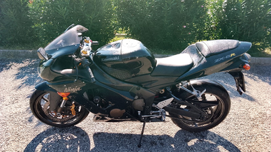 Kawasaki ZX 6 R 131cv P e r m u t o