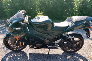 Kawasaki ZX 6 R 131cv P e r m u t o