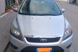 Ford focus wagon 2011
