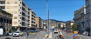 Camera a studentessa a Messina