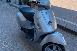 Piaggio Vespa 250 GTS - 2006