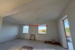 Casa, Piraineto - Serracardillo, Carini.