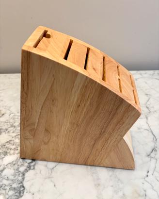 Ceppo per coltelli da cucina