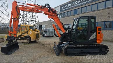 Escavatore Hitachi ZX 85 USB- 5, triplice