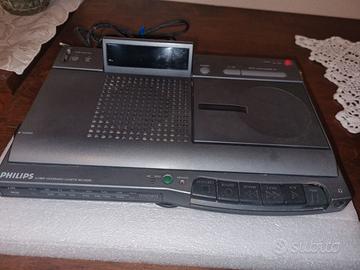 Radiosveglia Philips vintage e Registr. Cassetta