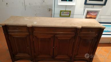 Elegante consolle in legno con piano in marmo