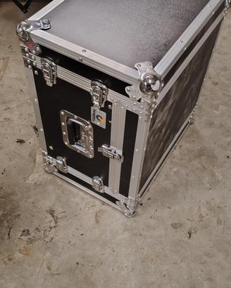 flight case trilatelare