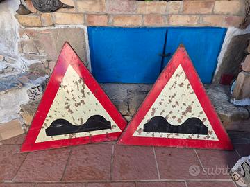 Cartelli stradali pericolo Vintage