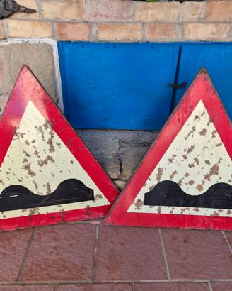 Cartelli stradali pericolo Vintage