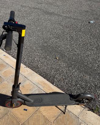 Monopattino Mi Scooter Pro 2
