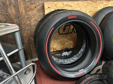 Coppia PIRELLI SUPERCORSA SP V2 ed limitata banda 