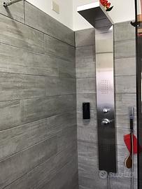 Colonna Doccia Grigia