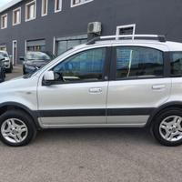 FIAT Panda 1.3 MJT 16V DPF 4x4 Climbing
