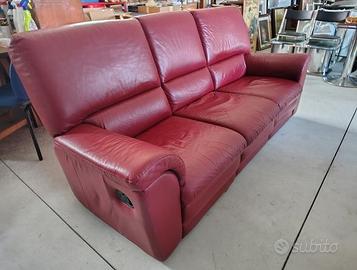 Divano 3 posti vera pelle usato