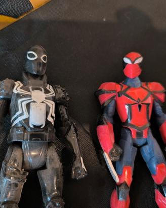 Lotto 2 Action Figure Marvel Ultimate Spider-Man -